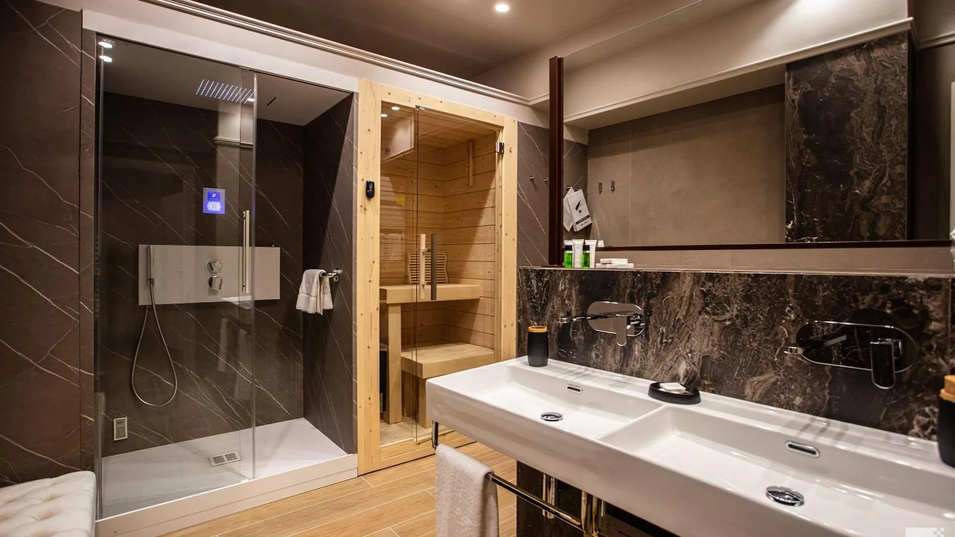 Cavour Suite Apartments Bologna